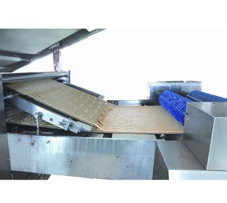 Sistema de reciclaje de masa conveniente para la línea de producción de galletas dura y suave